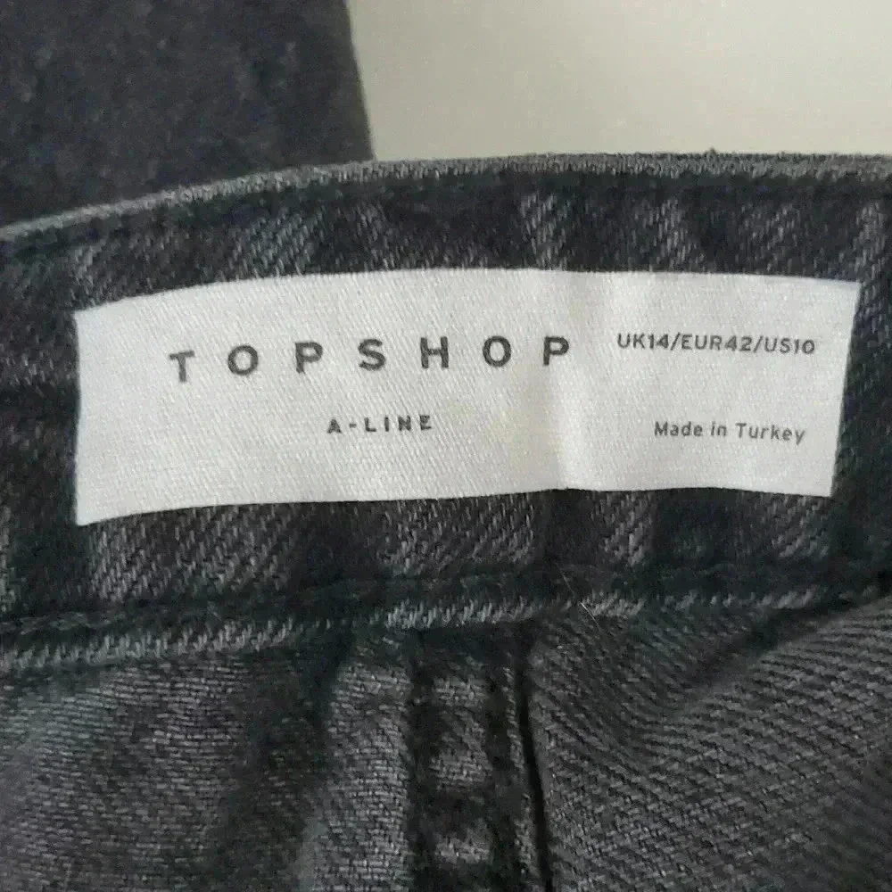 ☆☆☆Topshop denim black shorts